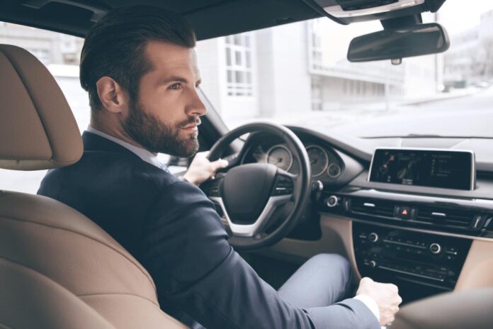 Woking to Gatwick Taxi