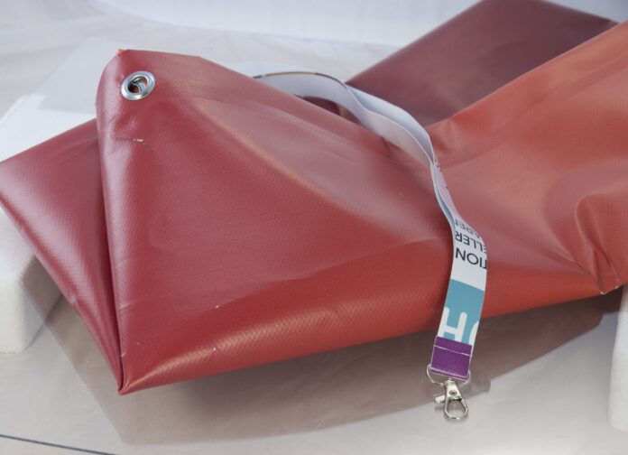 tarpaulin-3343994_1920