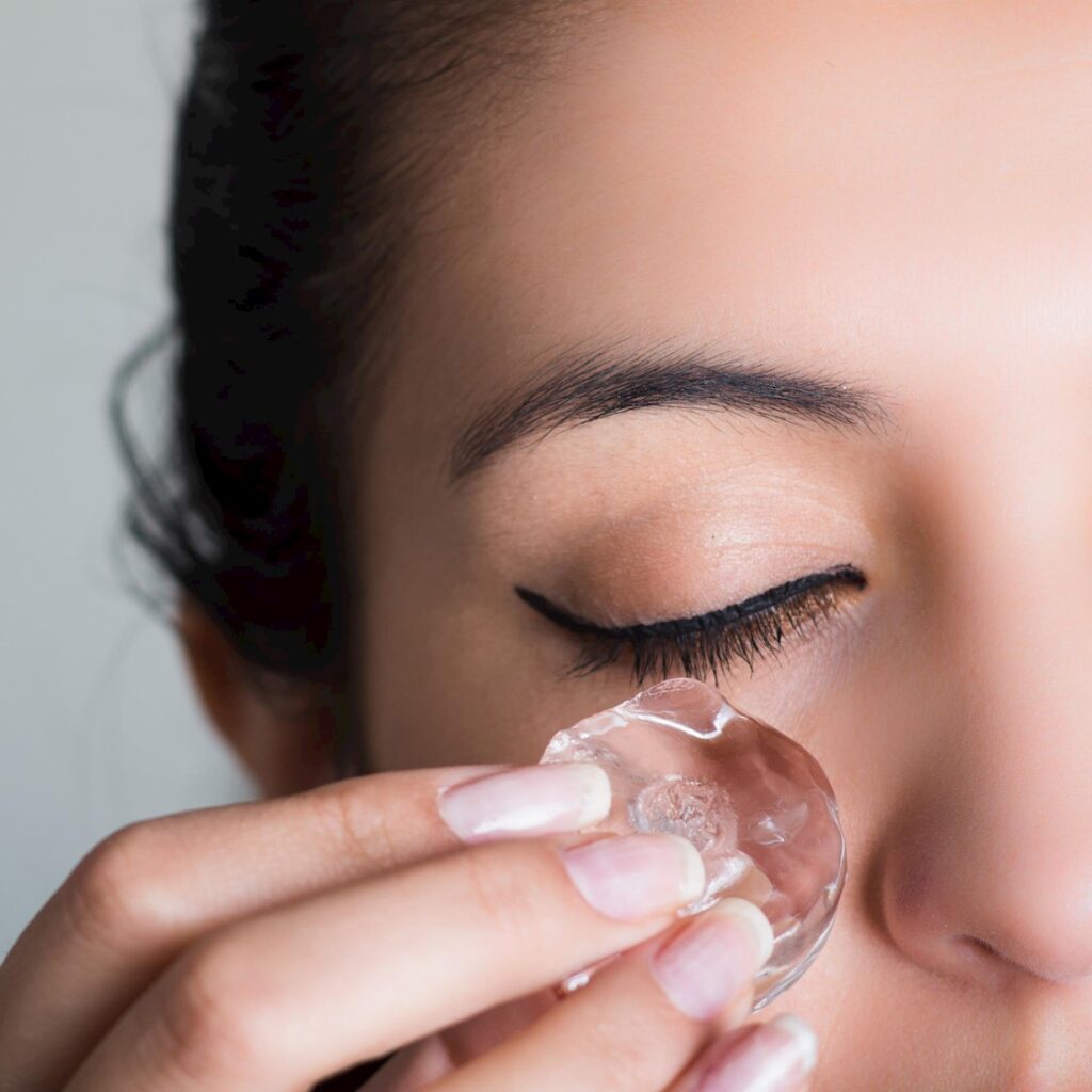 Under Eye Bags Remedy Of Ice Cubes