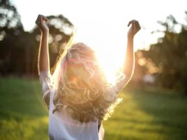 Does the Sun Lighten Your Hair